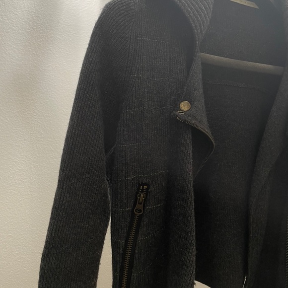 Cynthia Vincent Jacket - Picture 2 of 2